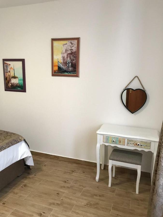Apartment Center Roko Split Eksteriør billede